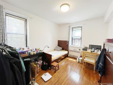 Well-managed co-op in North Corona, Flushing. Newly renovated - photo 5