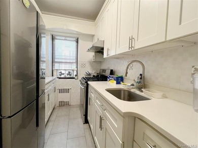 Well-managed co-op in North Corona, Flushing. Newly renovated - photo 7