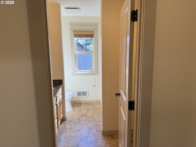 Welcome to this well-maintained 3-bedroom, 2.5-bath home located - photo 30
