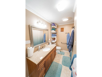 A well maintained 3 bedroom, 2 bath home located in the coveted - photo 5