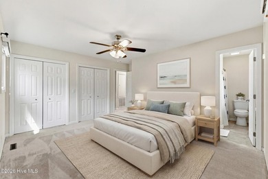 Don't miss out on this MOVE-IN ready, freshly painted, brick - photo 9