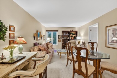 Charming and well-maintained 2-Bed/1-Bth condo in sought-after - photo 2