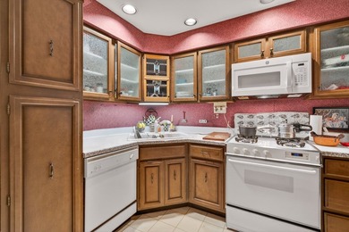Charming and well-maintained 2-Bed/1-Bth condo in sought-after - photo 6