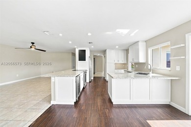Welcome to this beautifully maintained 5-bedroom, 4-bath - photo 13