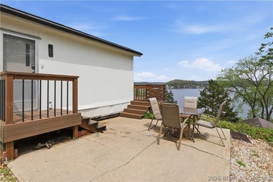 Wake up to beautiful lake sunrises at this turnkey retreat on - photo 28