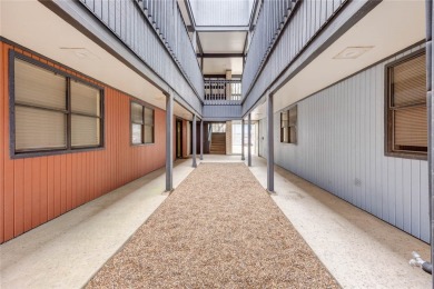 Welcome to the prestigious 700 Everhart building complex suite