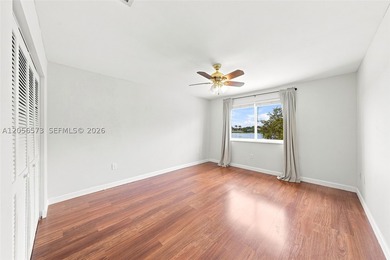 Welcome to this beautifully maintained 5-bedroom, 4-bath - photo 35
