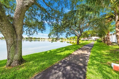 Welcome to this beautifully maintained 5-bedroom, 4-bath - photo 53