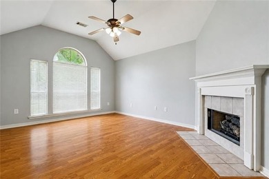 This charming 3-bedroom, 2-bath home combines stylish finishes - photo 4