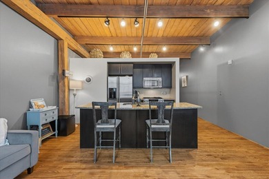 Highly desirable top-floor urban loft in the Buggyworks