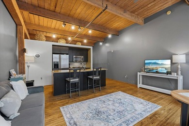 Highly desirable top-floor urban loft in the Buggyworks