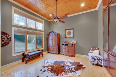 BIG OPEN WATER VIEWS - 4BR/4.5BA, Office + Bonus Room. Amazing - photo 12
