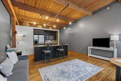 Highly desirable top-floor urban loft in the Buggyworks