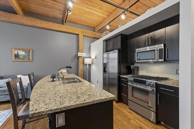 Highly desirable top-floor urban loft in the Buggyworks