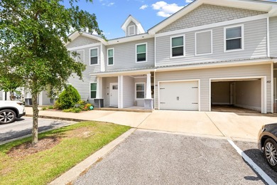Beautifully maintained, thoughtfully designed townhome in the - photo 15
