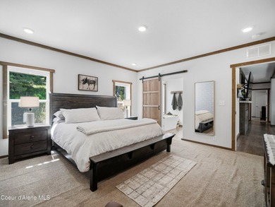 A beautiful WATERFRONT property with over 160 feet of private - photo 16