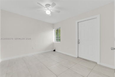 BEAUTIFULLY UPDATED AND TRULY MOVE-IN READY! THIS EXCEPTIONAL - photo 18