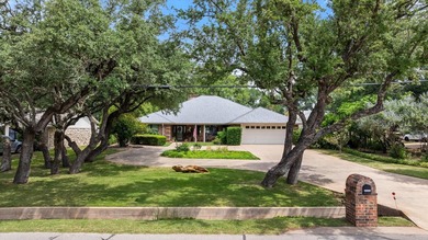 This stunning four-bedroom, three-bathroom home is a perfect - photo 3