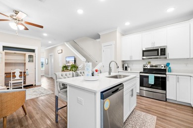 Beautifully maintained, thoughtfully designed townhome in the - photo 25