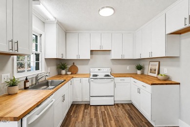 Nice ranch home situated on a large lot featuring 3 bedrooms and - photo 28