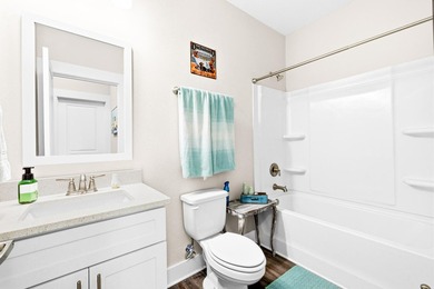 Beautifully maintained, thoughtfully designed townhome in the - photo 31