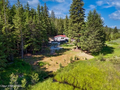 A beautiful WATERFRONT property with over 160 feet of private - photo 33