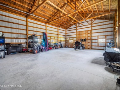 A beautiful WATERFRONT property with over 160 feet of private - photo 35