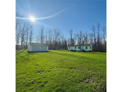 Opportunity awaits with this charming 2-bedroom, 1-bath home - photo 3