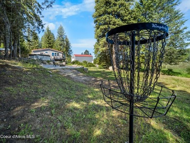 A beautiful WATERFRONT property with over 160 feet of private - photo 48