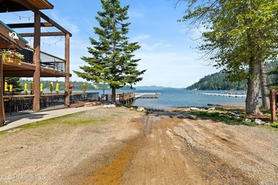 Seller financing available on this move-in ready 4 bed, 4 bath - photo 9