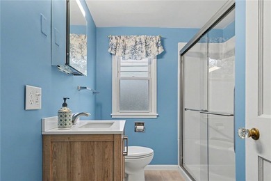 Welcome to 765 South Grosvenor, a lovingly cared-for 3-bedroom - photo 14