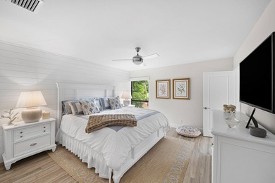 Beautifully updated 2-bedroom, 2-bath second-floor residence in - photo 16