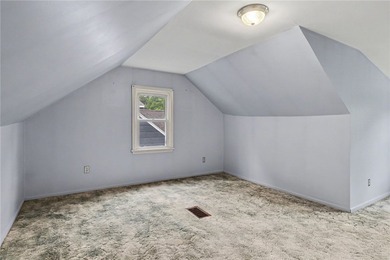 Welcome to 765 South Grosvenor, a lovingly cared-for 3-bedroom - photo 19