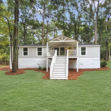 Lake Home For Sale in Eutawville, South Carolina