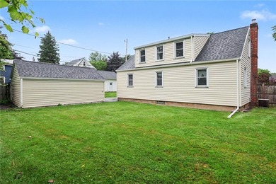 Welcome to 765 South Grosvenor, a lovingly cared-for 3-bedroom - photo 24