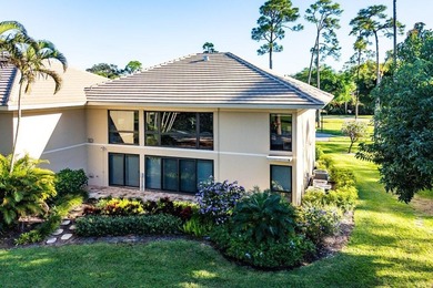 Beautifully updated 2-bedroom, 2-bath second-floor residence in - photo 29