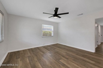 Welcome to the established community of St. Johns Park in the - photo 33
