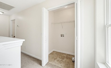 Turn Key 4 Bed 2.5 Bath home with a big yard in the desirable - photo 36