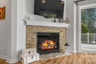 *MOTIVATED SELLERS* Bring your offer! Also giving $8,000 seller - photo 8