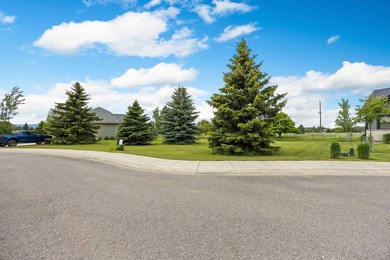 Lake Pointe is a private, gated community featuring incredible - photo 9