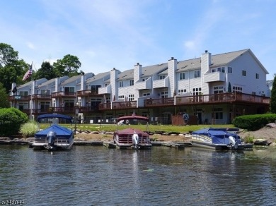 Greenwood Lake Townhome/Townhouse Sale Pending in West Milford New Jersey