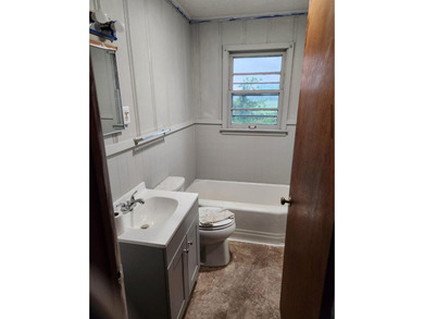 Discover the perfect blend of opportunity and privacy with this - photo 14
