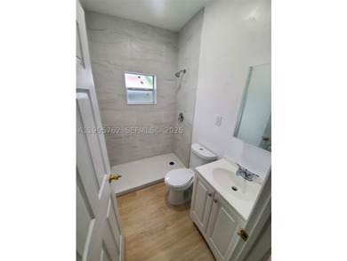Investment Opportunity - High Cash Flow Triplex (Cash Only) - photo 9