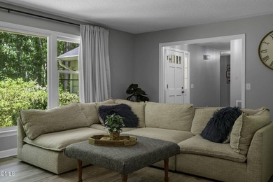Discover the perfect blend of tranquility and charm at 140 Holly - photo 9