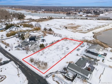 Build your coastal masterpiece on this rare, unique parcel - photo 3