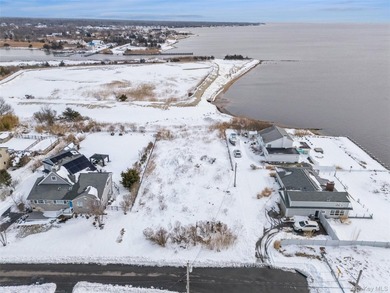 Build your coastal masterpiece on this rare, unique parcel - photo 4