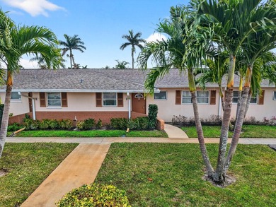 Welcome to this beautifully updated 2-bedroom, 2-bathroom - photo 2
