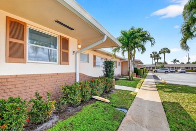 Welcome to this beautifully updated 2-bedroom, 2-bathroom - photo 4