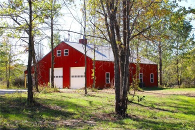 Mark Twain Lake Home For Sale in Stoutsville Missouri