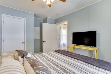Enjoy waterfront living on Lake Palo Pinto in this beautifully - photo 22